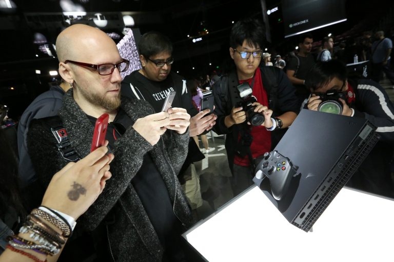 Xbox One X Mirosoft E3 2017