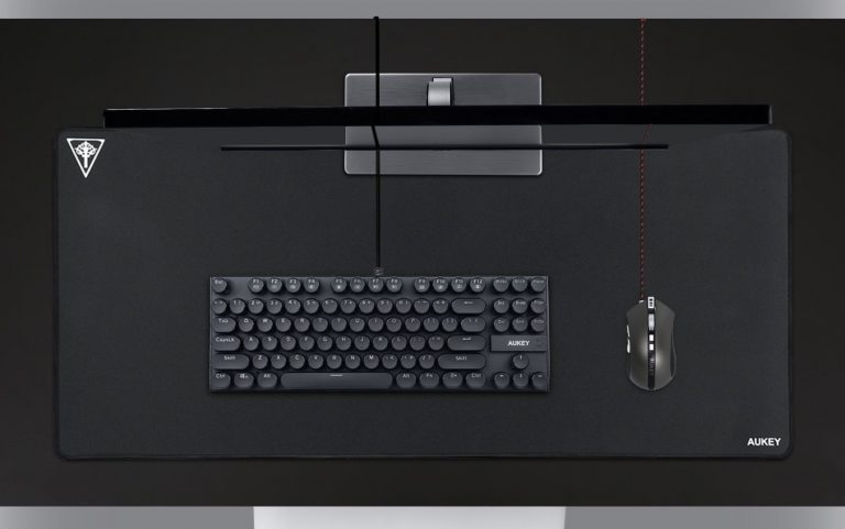 Gaming Tastatur XXL Mauspad Aukey Gamer LED Review Test Kritik Gamer TItel