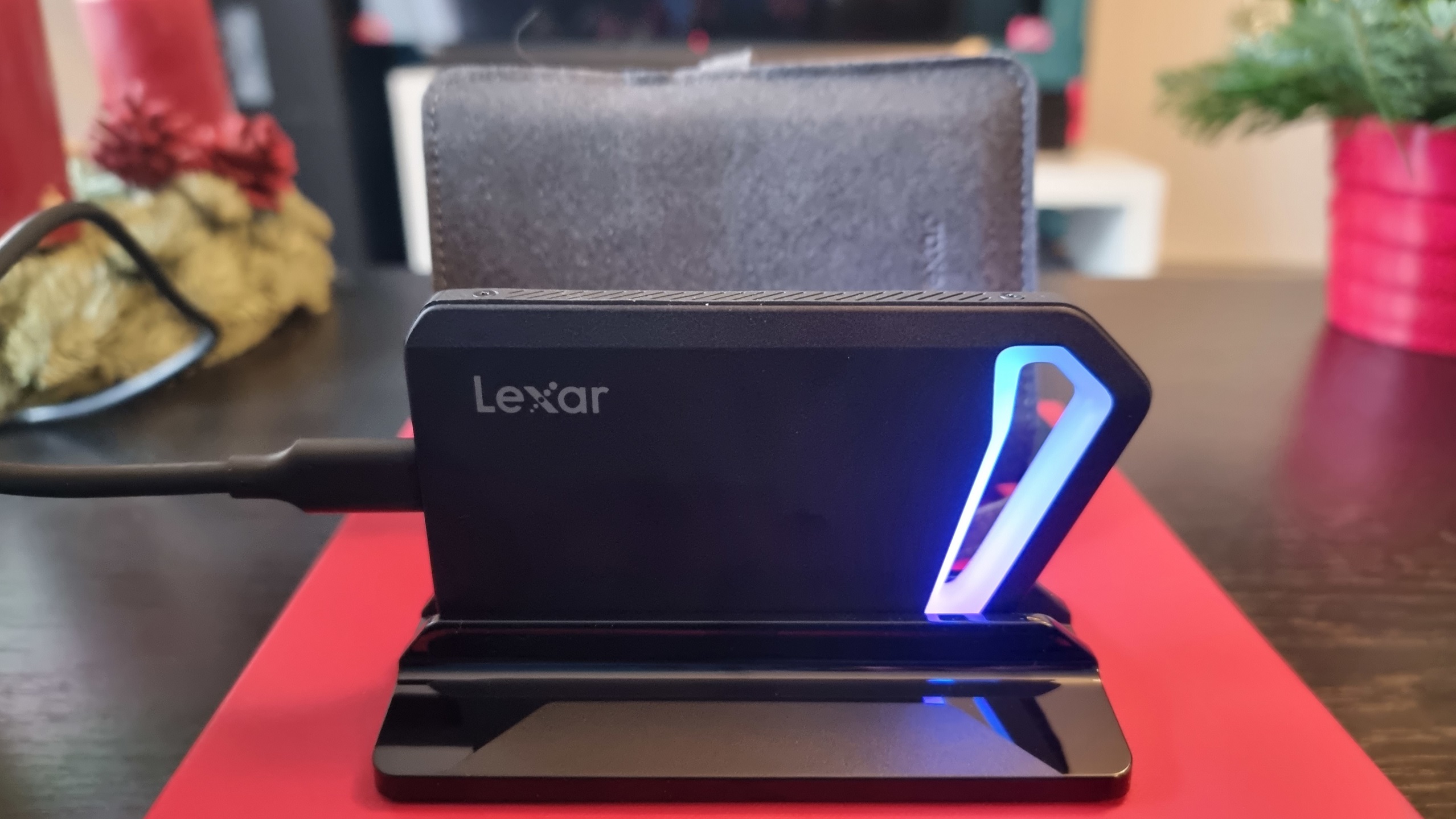 Lexar SL660 Blaze Gaming Portable SSD USB 3.2 Gen 2x2 PS5 Xbox Series X PC Highspeed Gaming RGB Titel